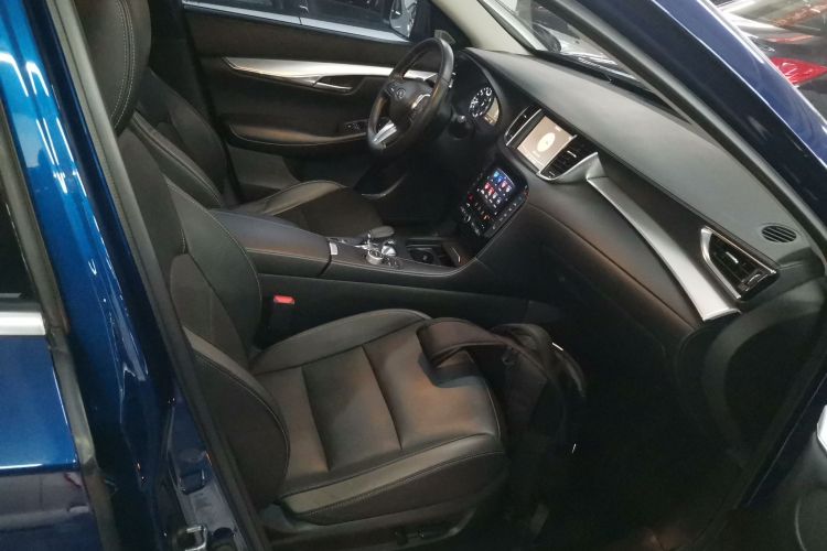英菲尼迪QX50 2018款 2.0T 两驱时尚版局部细节41