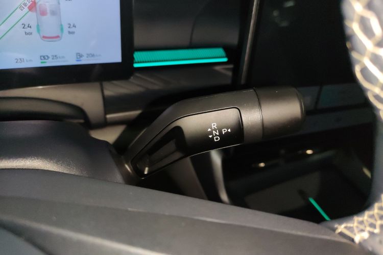 领克07 2024款 EM-P 126长续航 Halo中控内饰18