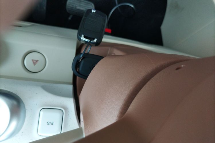 五菱汽车 宏光MINIEV 2024款 第三代 215km 青春版中控内饰11