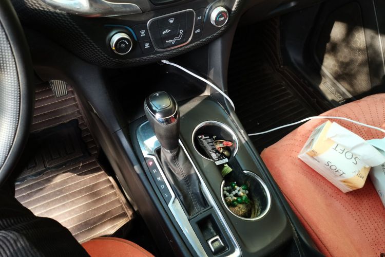 雪佛兰 探界者 2018款 535T 自动领界版中控内饰18