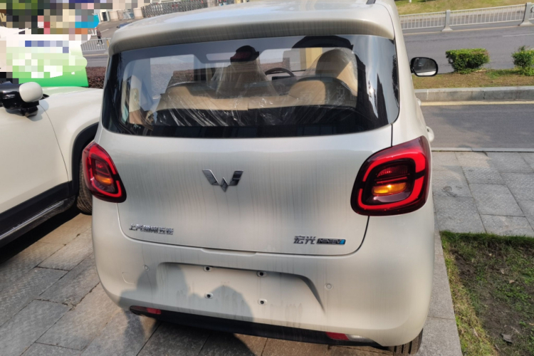 五菱汽车 宏光MINIEV 2025款 四门版 进阶款车身外观6