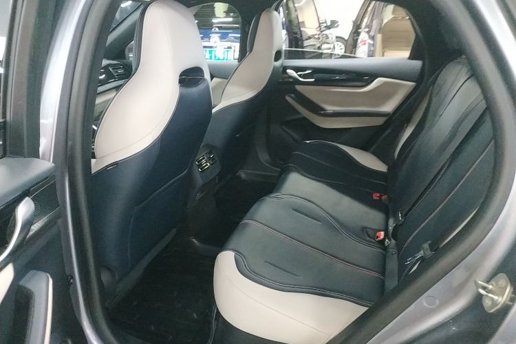 比亚迪 秦PLUS 2023款 冠军版 DM-i 55KM领先型中控内饰21