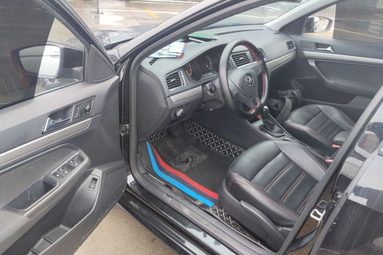 大众 朗逸 2017款 1.6L 自动风尚版中控内饰7003