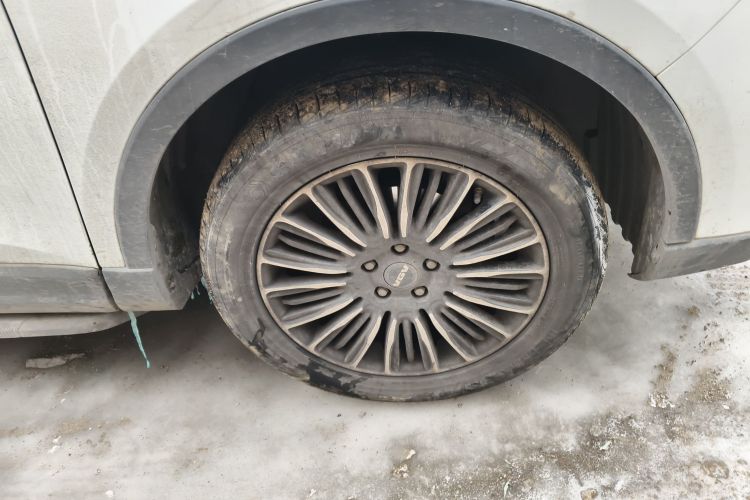 中国重汽VGV VGV U70 2020款 1.5T 手动精英天窗版 5座车身外观10