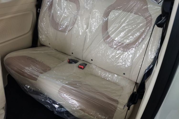 五菱汽车 宏光MINIEV 2024款 第三代 215km 青春版中控内饰21