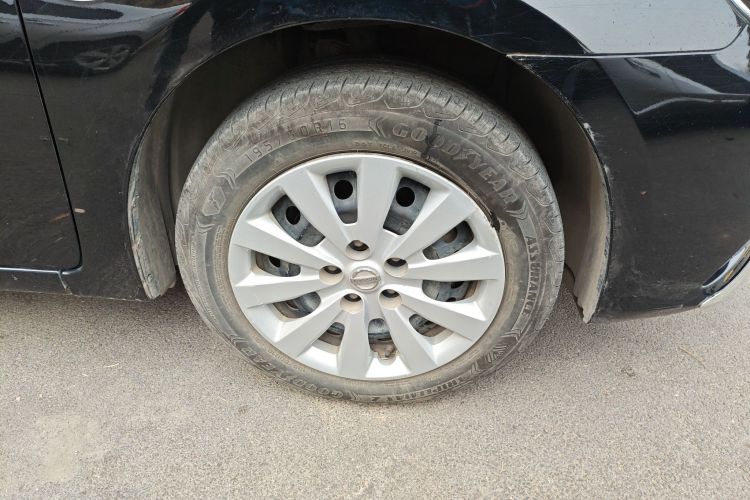 日产 轩逸 2019款 经典 1.6XE CVT舒适版车身外观10