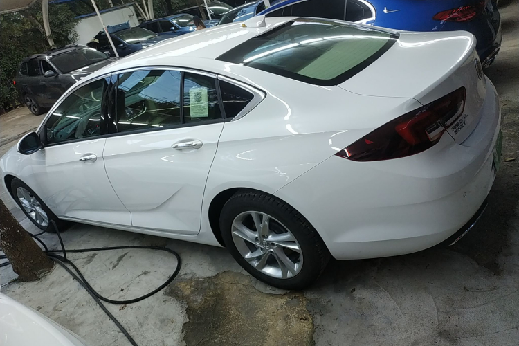 别克 君威 2020款 552T 精英型车身外观6003