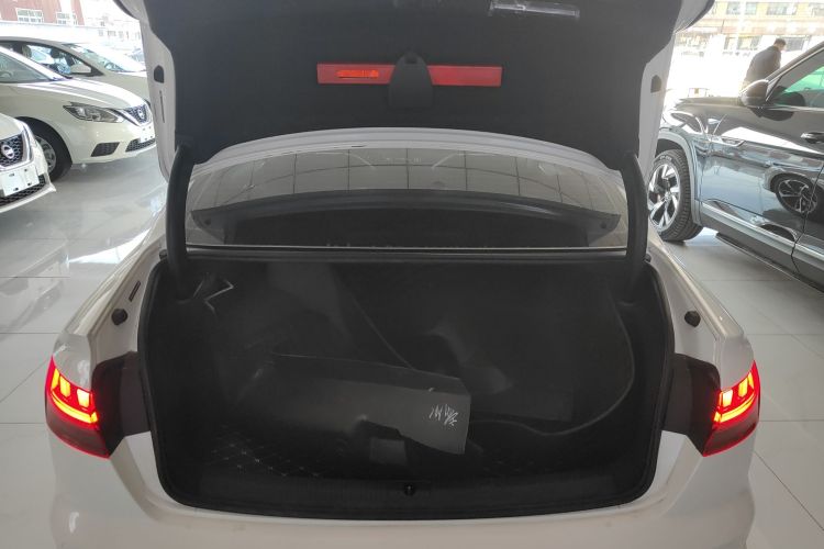 奥迪A4L 2023款 40 TFSI 时尚动感型局部细节23