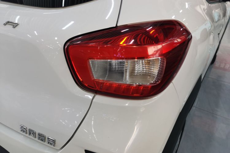 启辰e30 2020款 精英版车身外观9