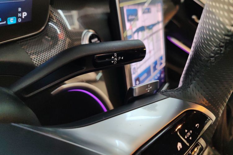 奔驰C级 2023款 C 260 L 运动版局部细节18