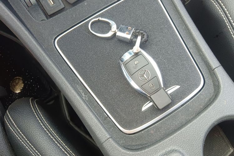 奔驰GLA 2018款 GLA 200 动感型中控内饰7001