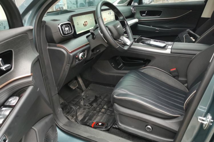 奇瑞 瑞虎9 2023款 2.0T 双离合两驱尊贵版 5座中控内饰19