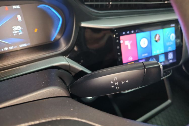 奇瑞新能源 艾瑞泽e 2024款 405km 出行版中控内饰18