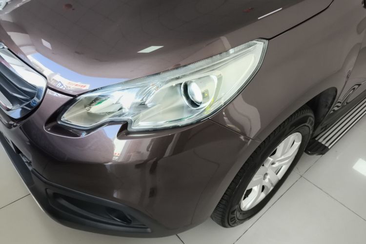 标致2008 2014款 1.6L 手动潮流版局部细节36