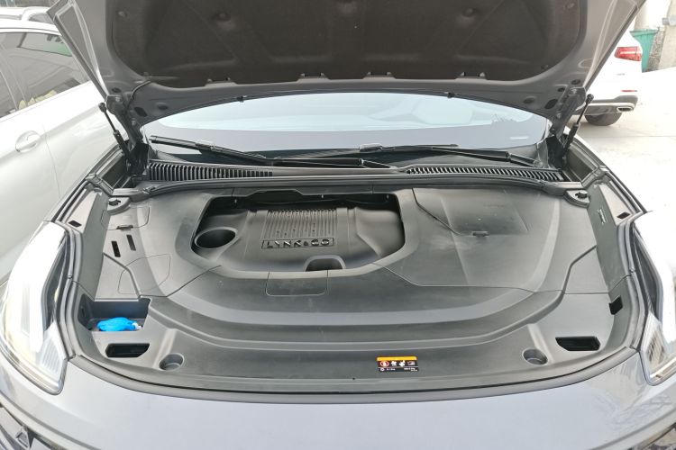 领克06 2023款 Remix 1.5T 劲Halo机舱底盘24