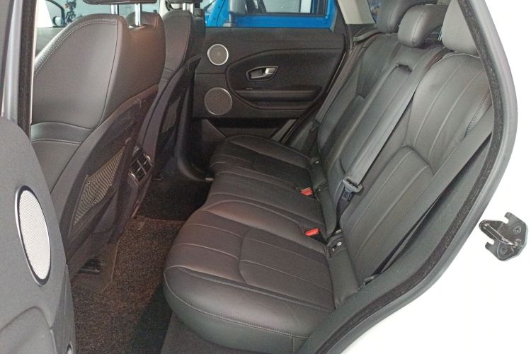 路虎 揽胜极光 2018款 200PS PURE 新尚版中控内饰7004