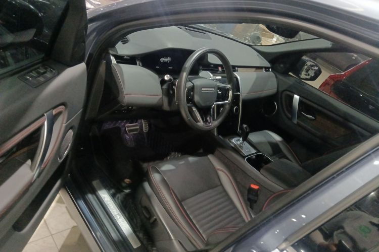 路虎 发现运动版 2022款 249PS R-Dynamic S 性能版 5座中控内饰7003