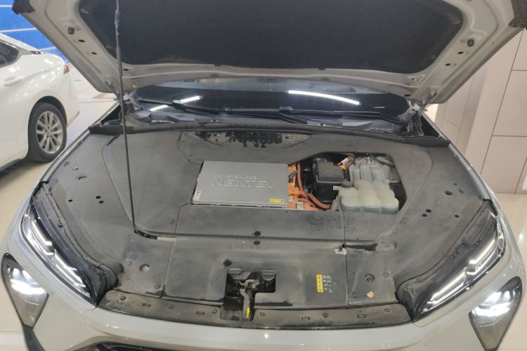 蔚来ES6 2022款 100kWh 运动版机舱底盘24