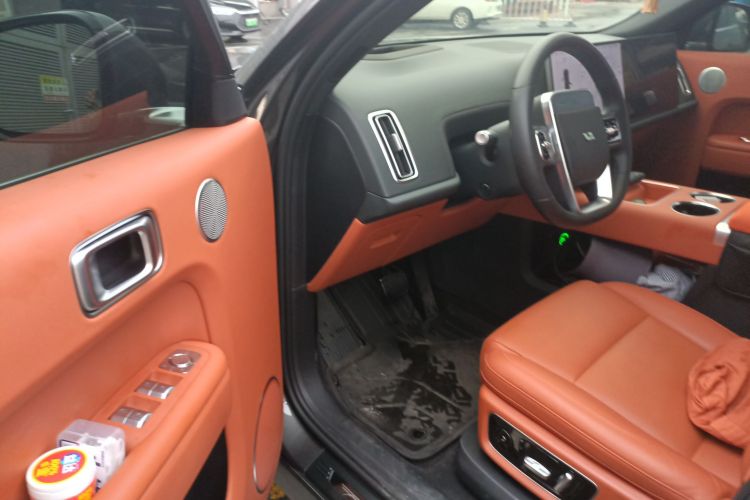 理想汽车 理想L8 2023款 Pro中控内饰7003