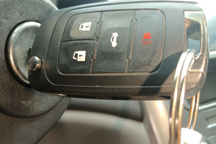 雪佛兰 迈锐宝 2012款 2.0L 自动豪华版中控内饰7001