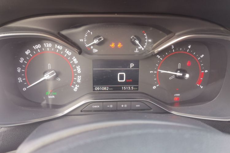 雪铁龙C5 2017款 350THP 自动豪华型中控内饰14