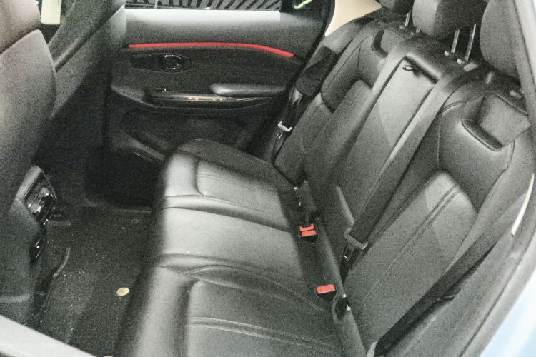 蔚来ES6 2020款 600KM 运动版中控内饰21