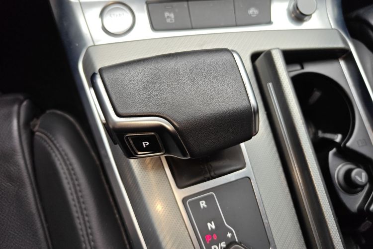 奥迪A6L 2019款 40 TFSI 豪华致雅型中控内饰18