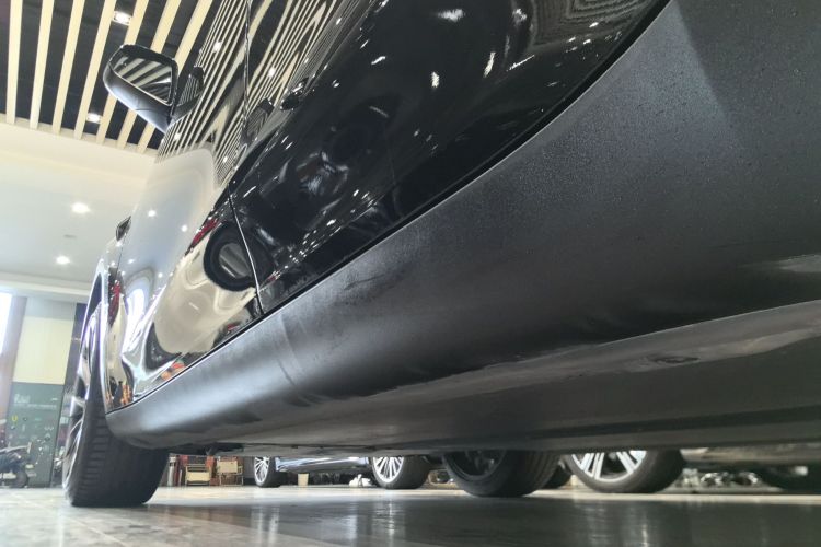 特斯拉 Model Y 2022款 改款 后轮驱动版局部细节9002