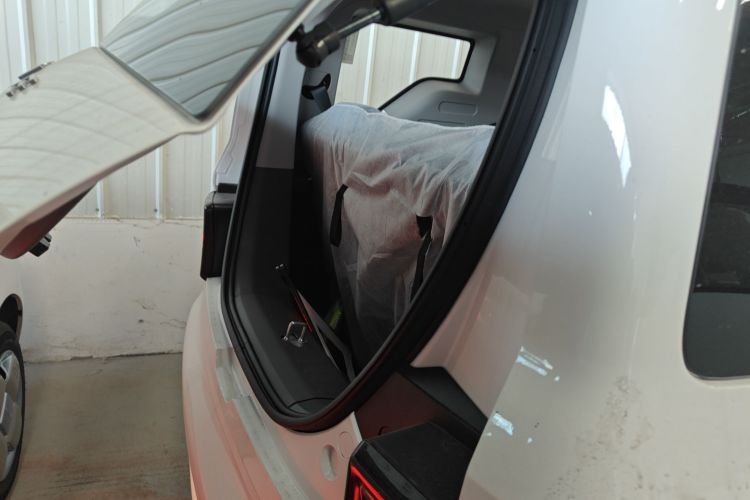 吉利银河 2024款 熊猫mini 200km 耐力熊机舱底盘23