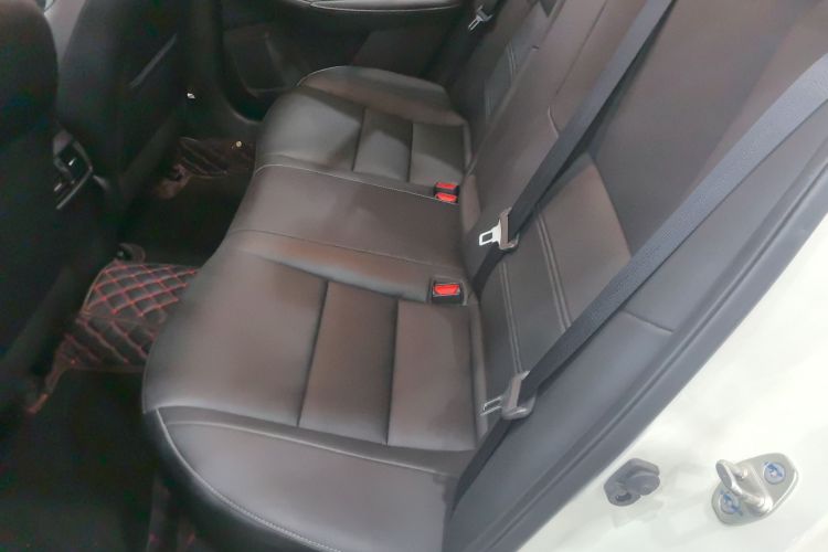 日产 轩逸 2021款 1.6L XL CVT悦享版中控内饰7004