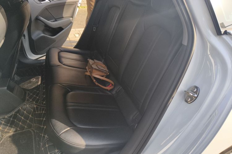 奥迪A3 2019款 Limousine 35 TFSI 进取型 国V中控内饰21