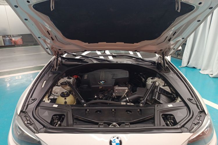 宝马5系 2014款 525Li 豪华设计套装局部细节24