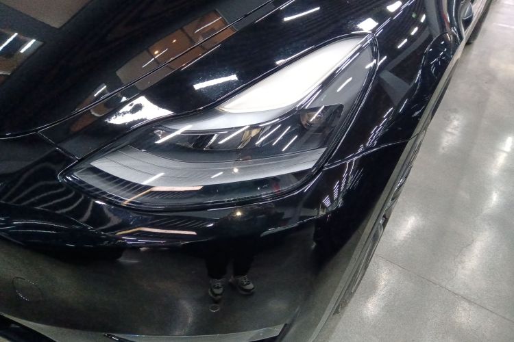 特斯拉 Model Y 2021款 标准续航后驱版局部细节36