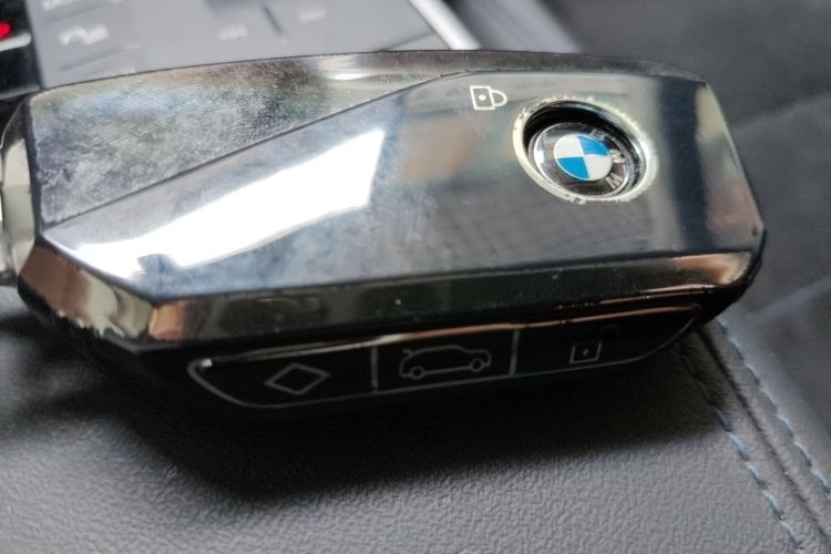 宝马iX1 2023款 xDrive30L M运动套装中控内饰7001