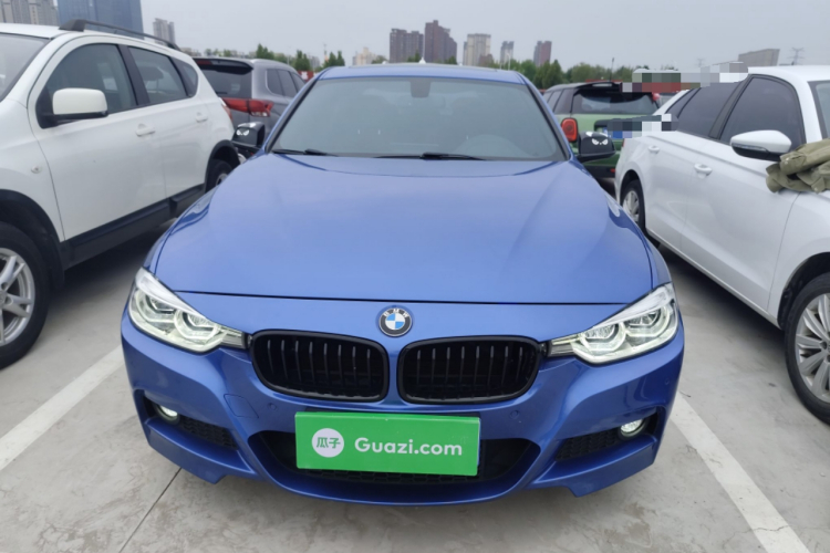 宝马3系 2019款 320i M运动套装车身外观2