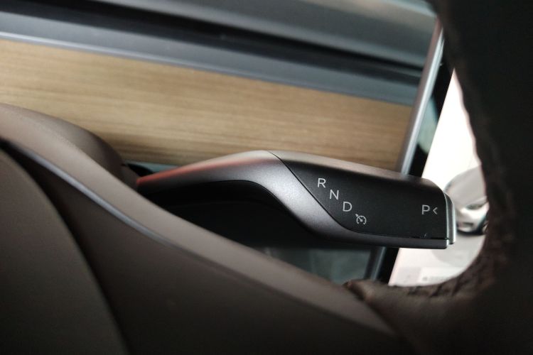 特斯拉 Model Y 2022款 长续航全轮驱动版局部细节18