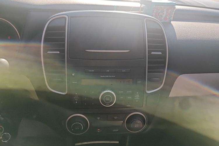 日产 轩逸 2016款 经典 1.6XE 手动领先版中控内饰16