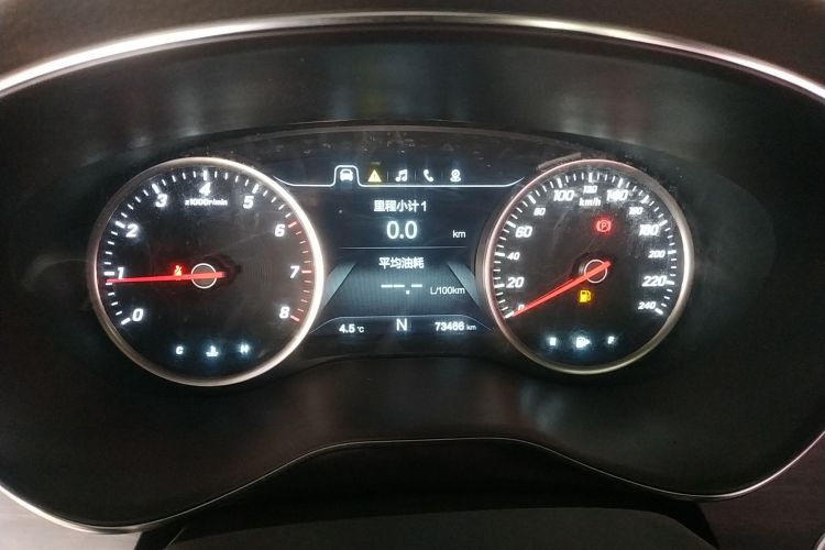 宝骏730 2017款 1.8L iAMT尊享型 7座局部细节14