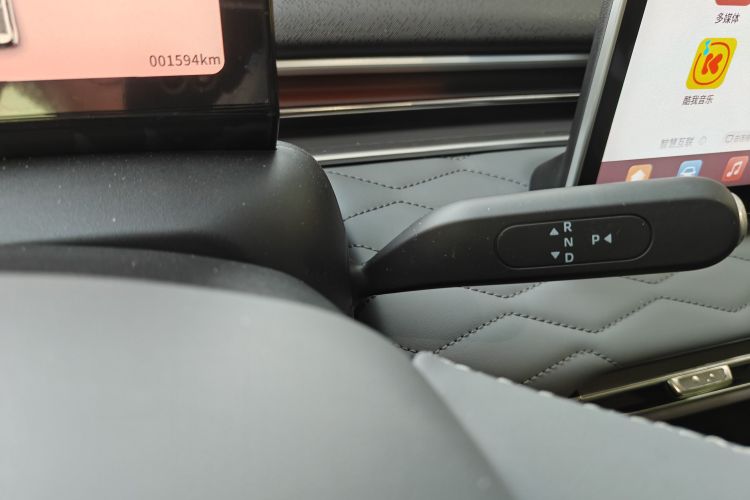 东风纳米 纳米01 2024款 焕新版 330 Plus智+中控内饰18