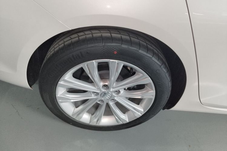 别克 君威 2024款 28T 纵享版车身外观6008