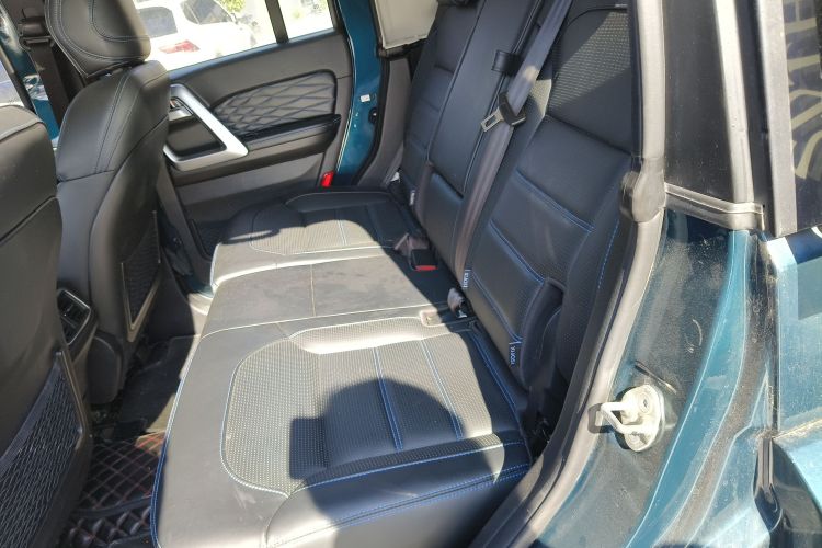 北京BJ40 2019款 2.3T 自动四驱城市猎人版尊享型 国VI中控内饰21