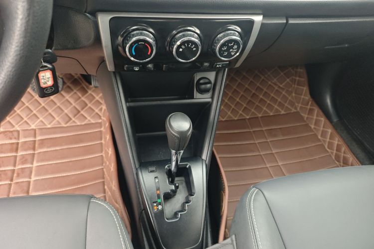 丰田 威驰 2019款 1.5L CVT创行版中控内饰18