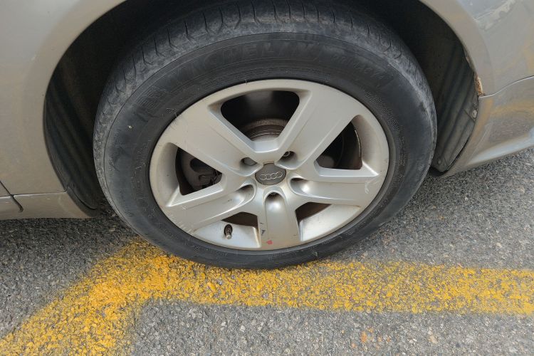 奥迪A4 2008款 1.8T 自动舒适型车身外观10