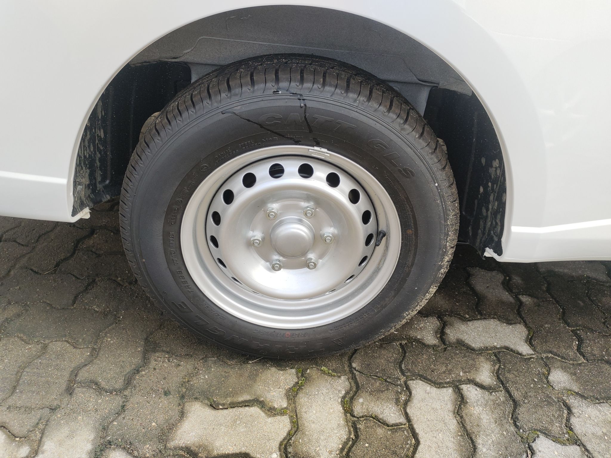 五菱汽车 五菱扬光 2024款 300KM 舒适型客车版 75kW