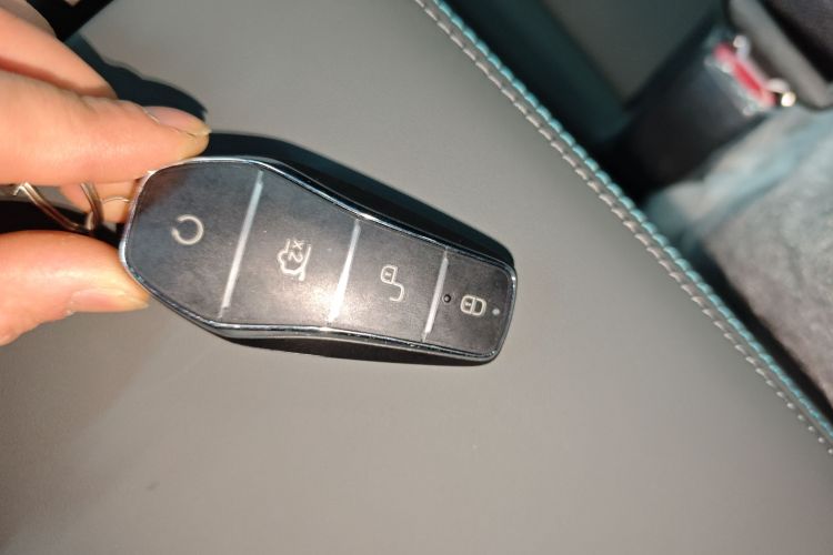 比亚迪 秦PLUS 2025款 DM-i 智驾版 55KM领先型中控内饰11