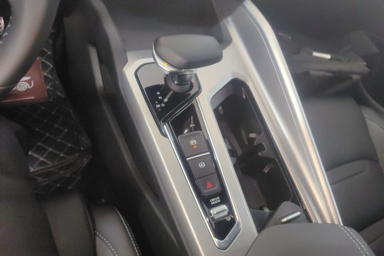 吉利汽车 星瑞 2023款 2.0TD 只此青绿版中控内饰18