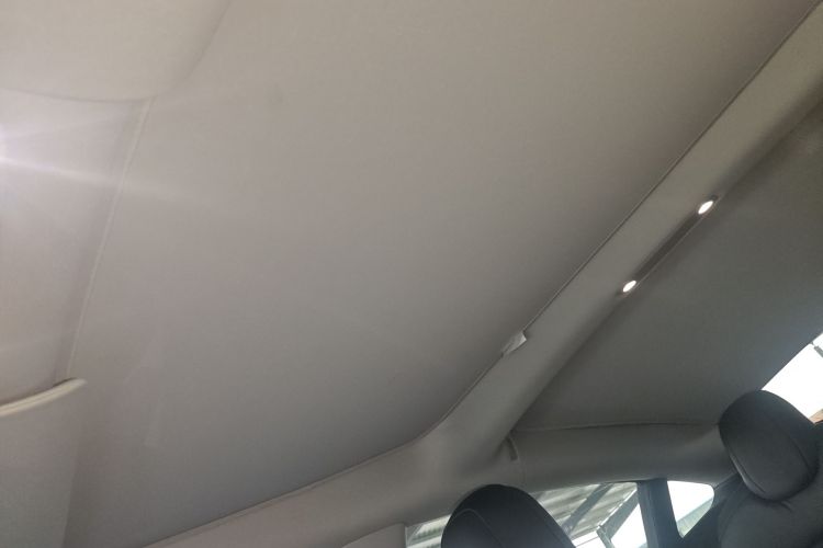 特斯拉 Model 3 2019款 标准续航后驱升级版中控内饰22