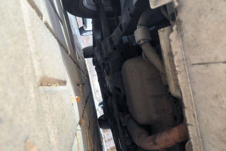 标致301 2016款 1.6L 手动舒适版局部细节9008