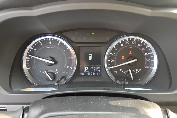 丰田 汉兰达 2017款 2.0T 四驱豪华版 7座中控内饰14