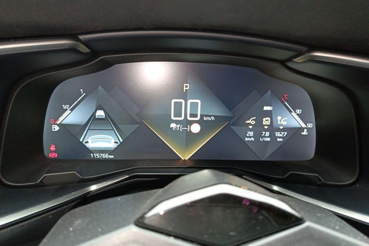 DS 7 2018款 45THP 歌剧院版中控内饰14